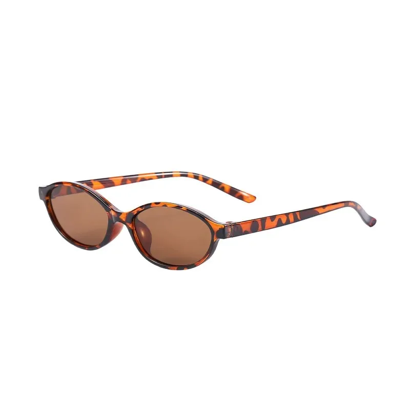 Óculos de sol pequenos e ovais - Designer Sunglasses avaliação e preço